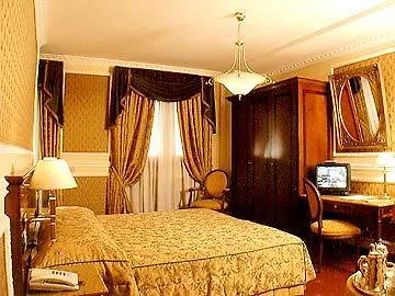 Hotel Champagne Garden Roma